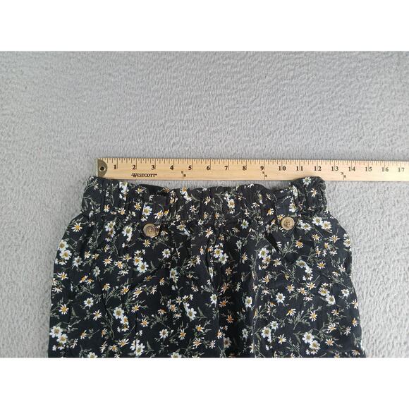 American Eagle Outfitters Shorts Womens Medium Black Floral Stretchy Buttons - Picture 4 of 9